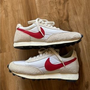 Nike Daybreak White University Red (US Mens 5) Size 7 Women